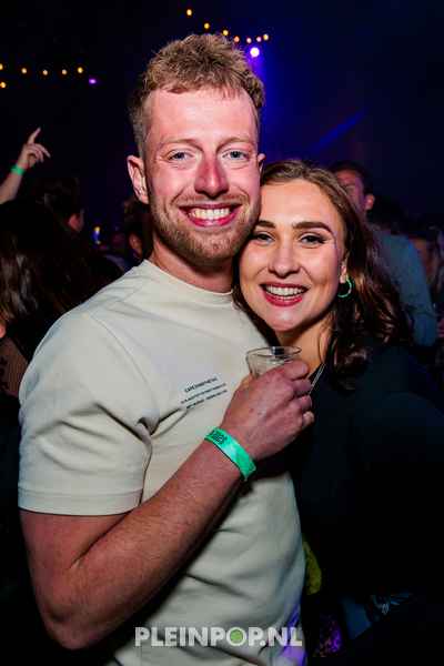 Publiek Bewerkt    (85)